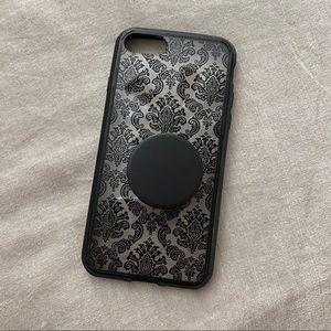 iPhone 8 case with popsocket